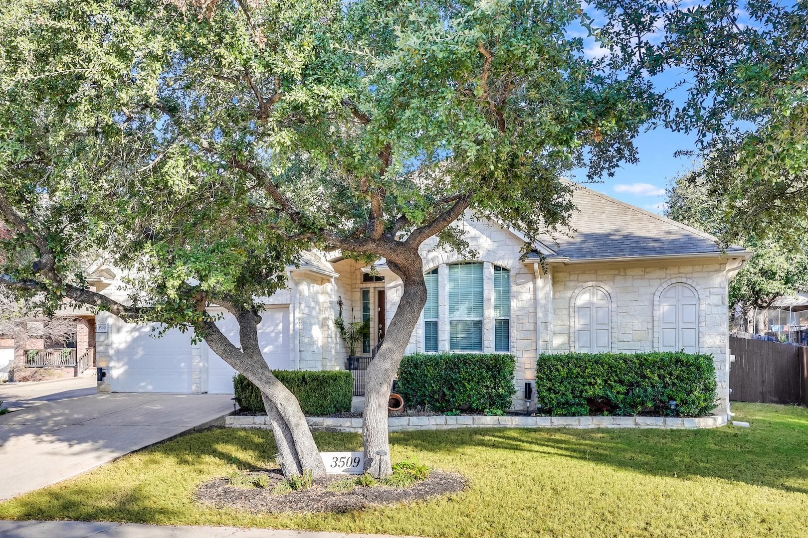 3509  Twin Branch Dr