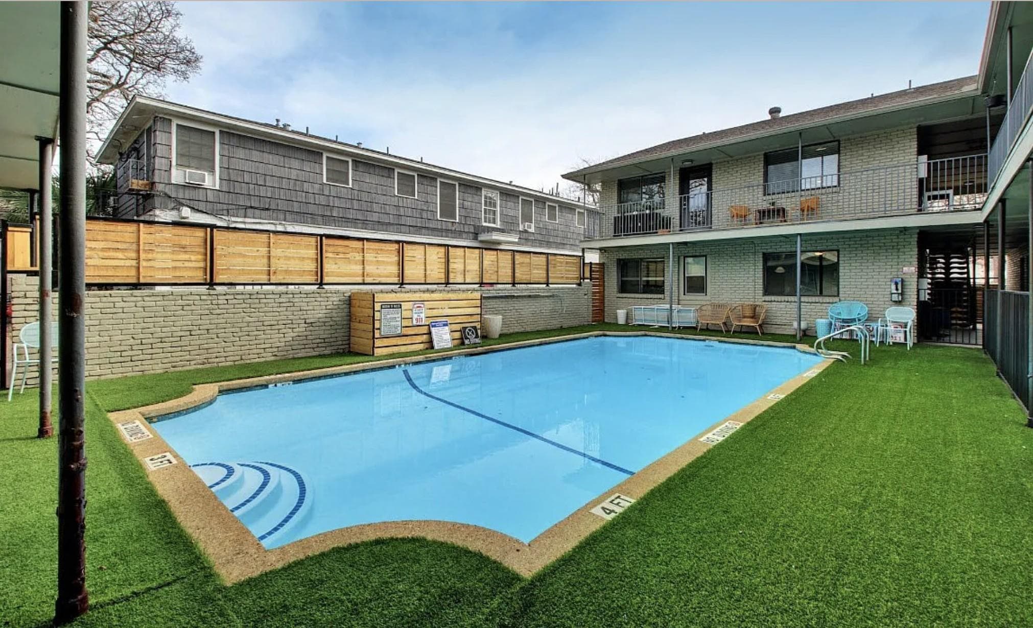 1307  Norwalk Ln  #203