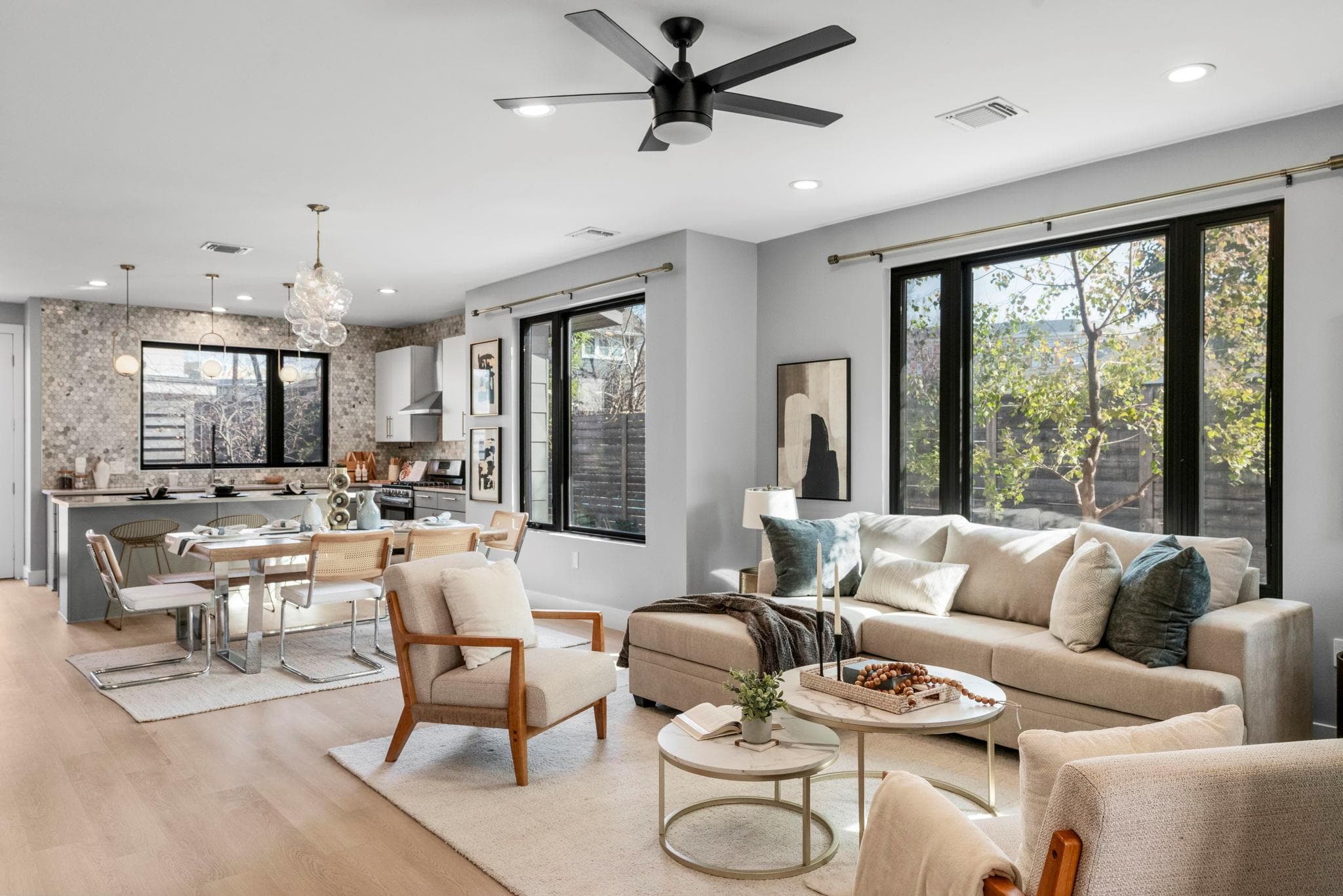 3612  Thompson St  #1