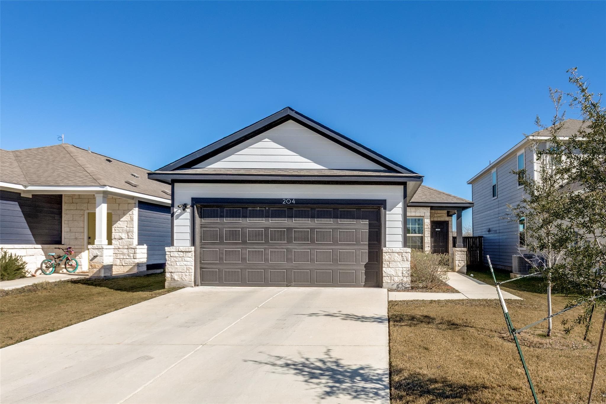 204  Kellys Heroes Way