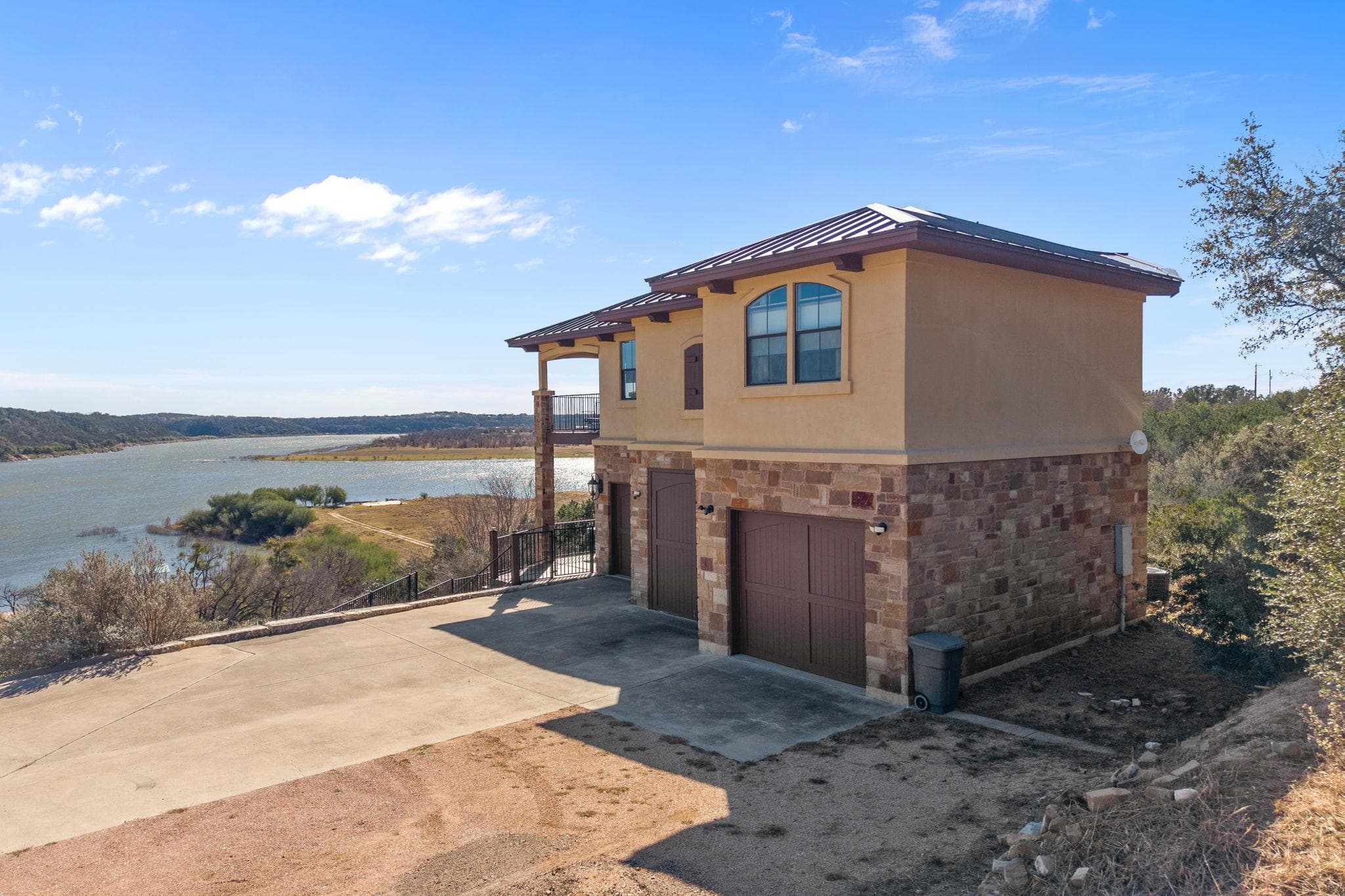 1690 Hickory Creek Rd
