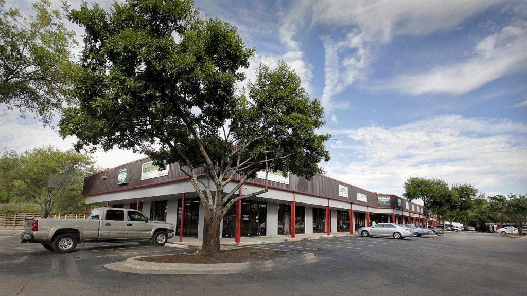 4700  Loyola Ln  #118-119