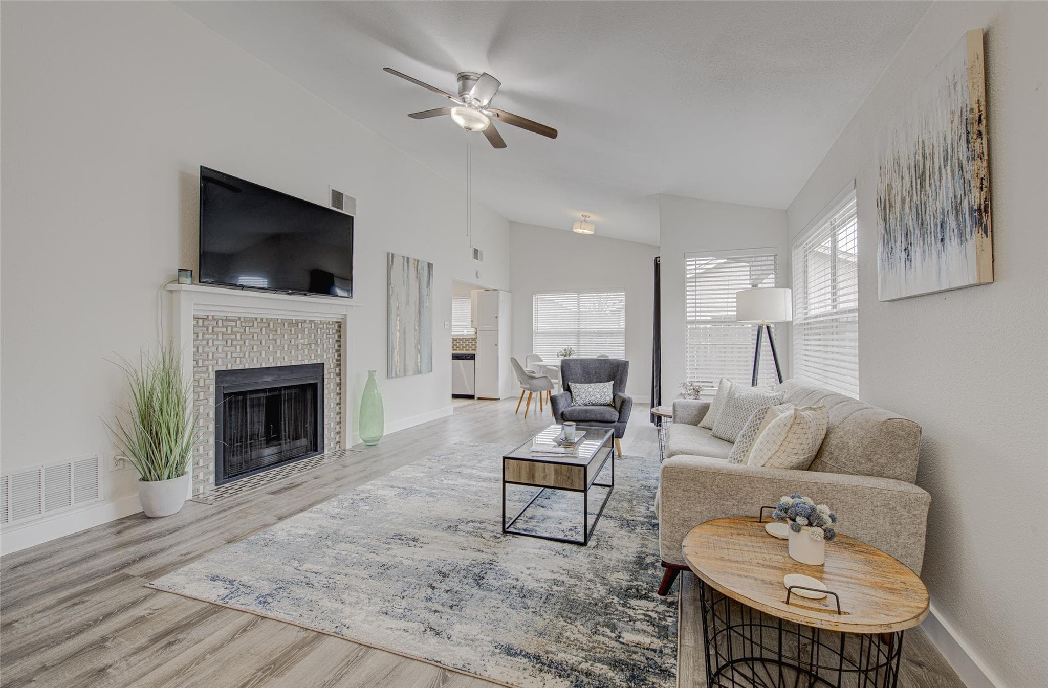 6009 Richard Carlton Blvd