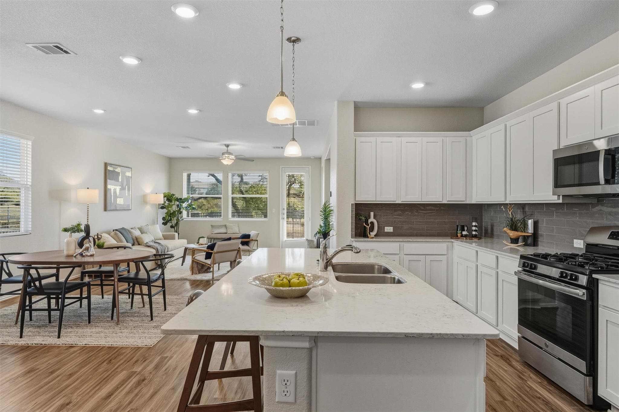 316  Montauk Loop