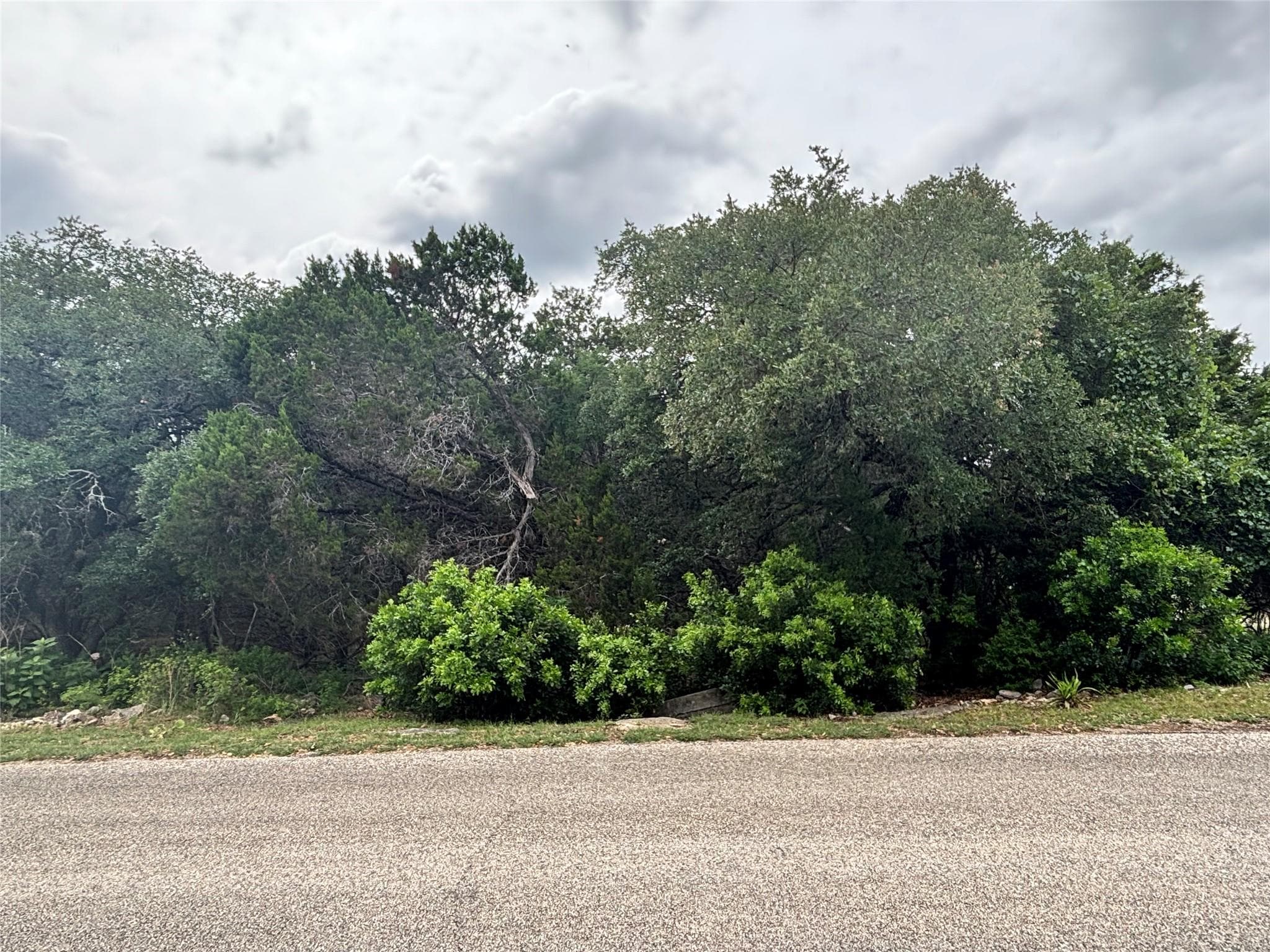 1684  Westview Court Dr