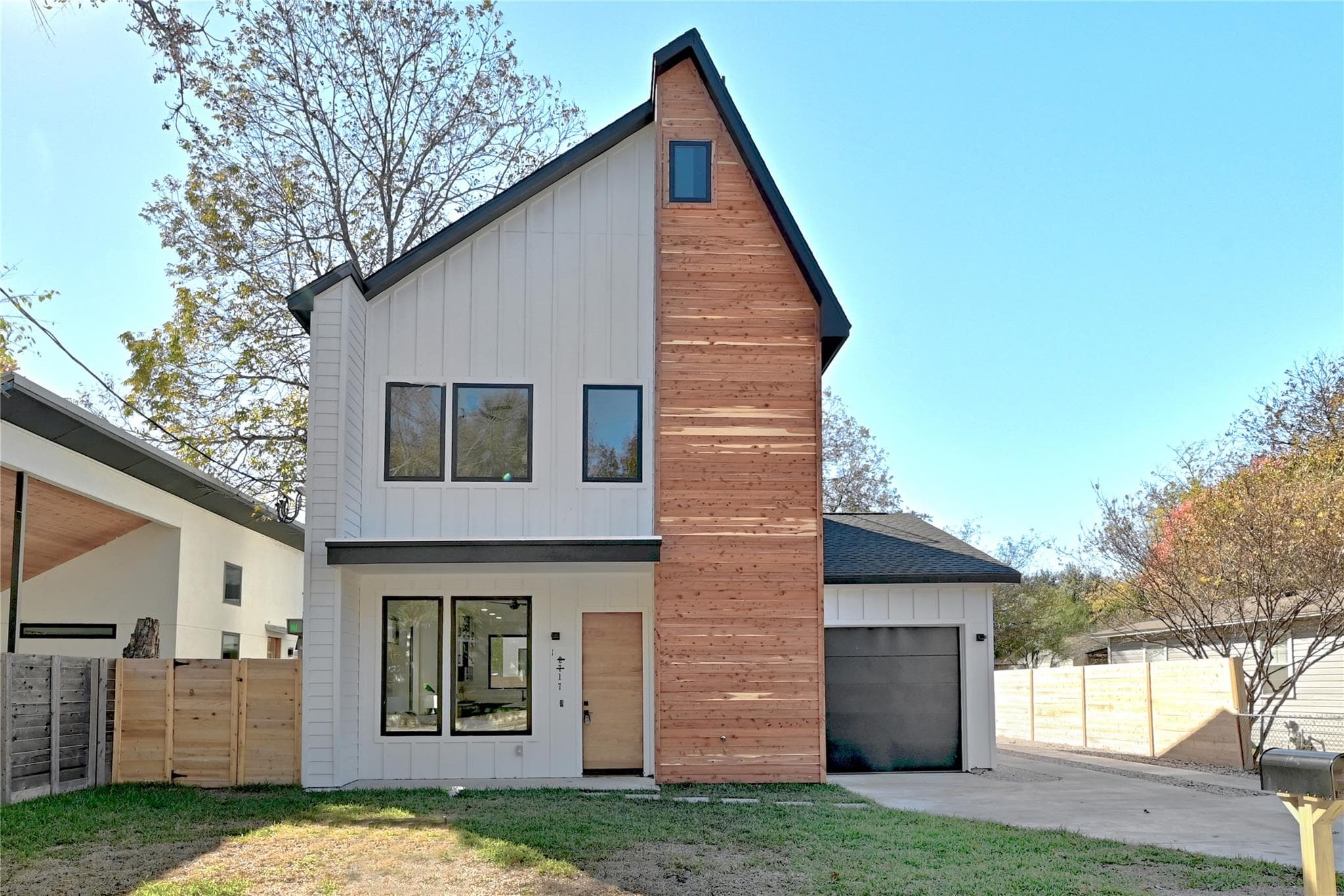 2717  Lyons Rd  #1
