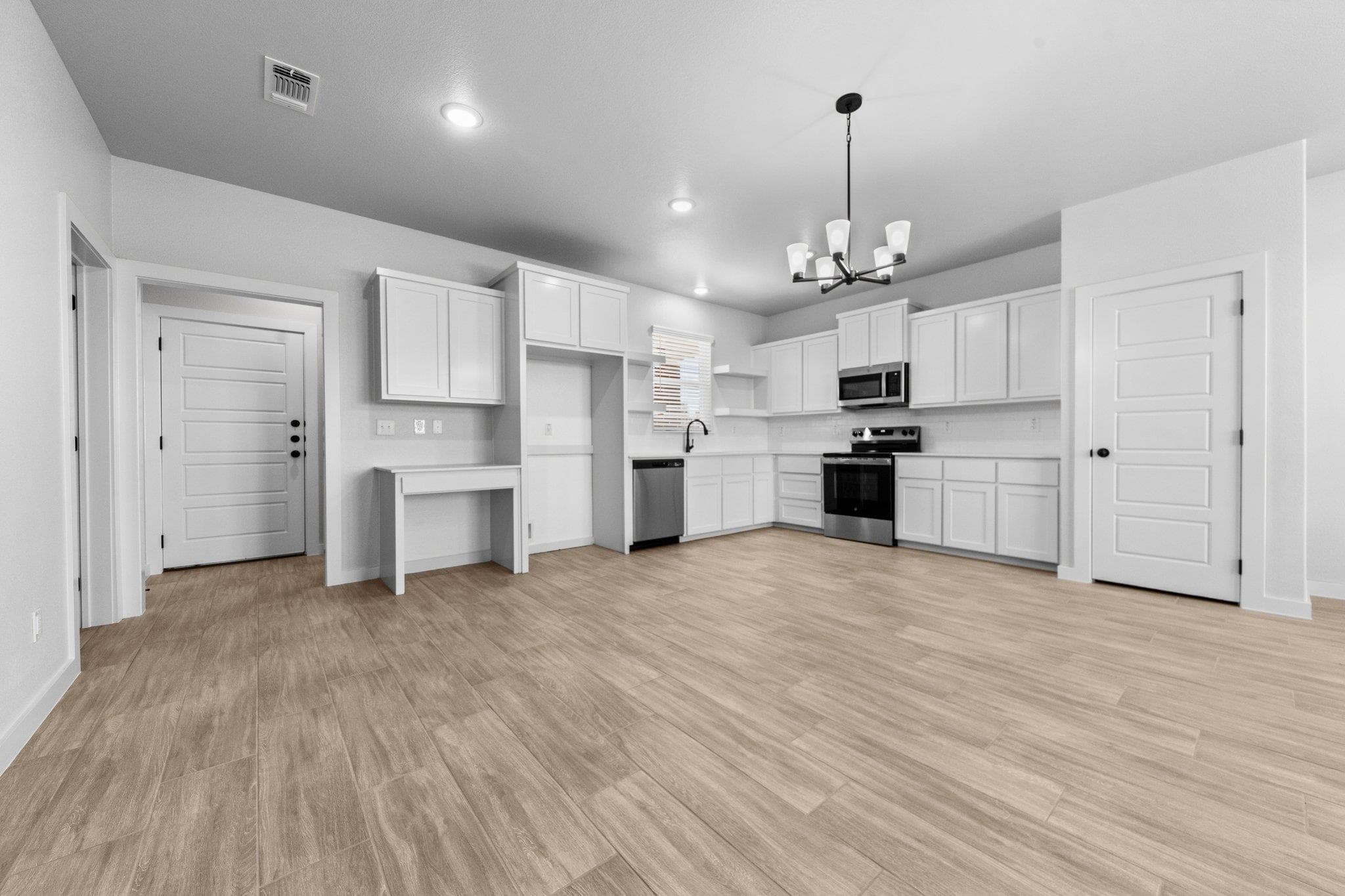 4623  Kings Crossing Blvd