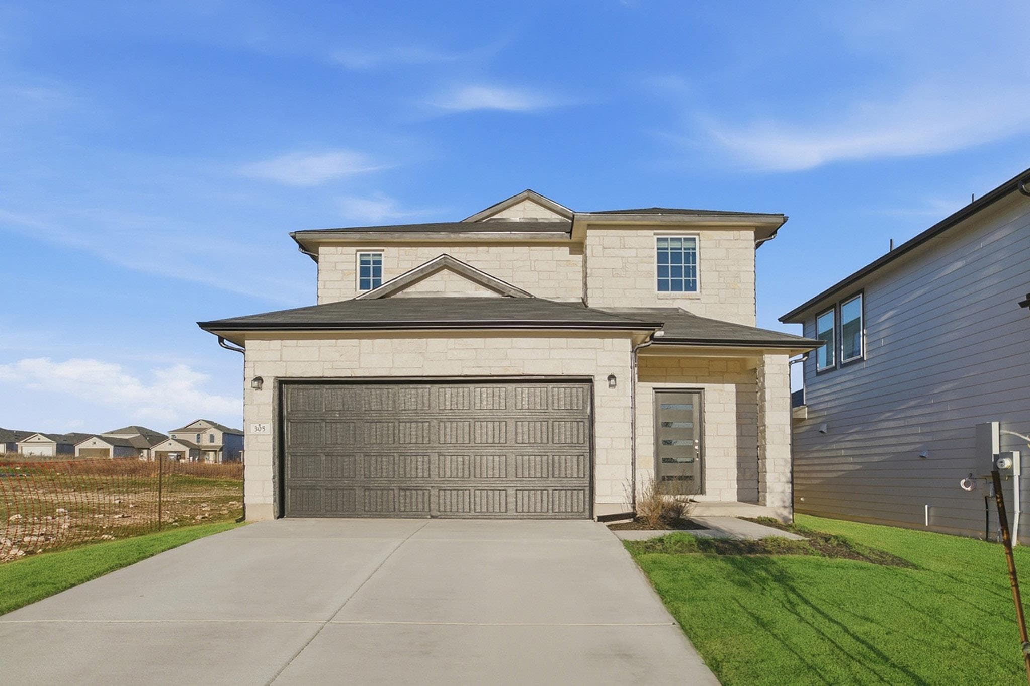 305  Blue Steel Dr