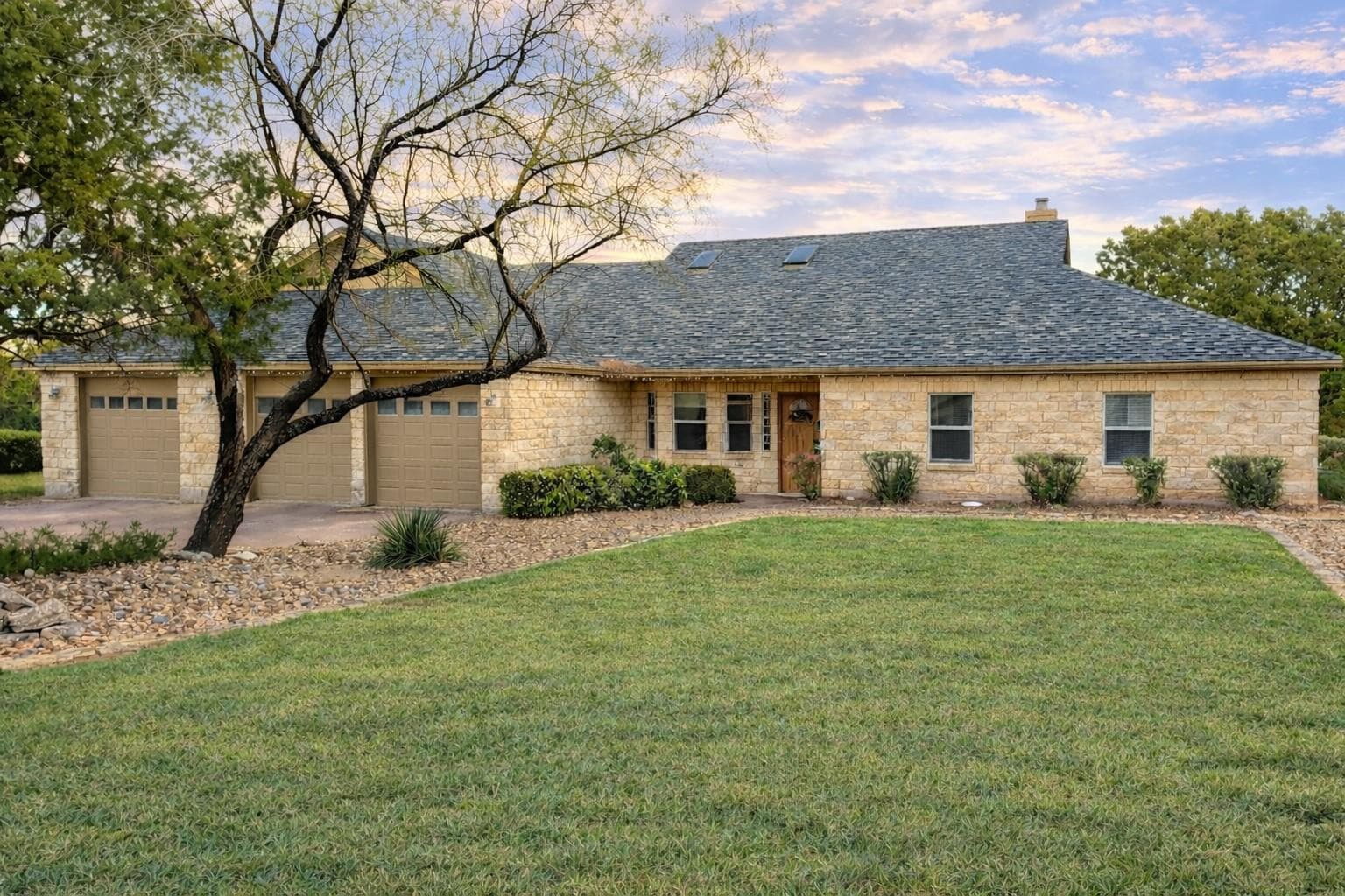 945  Wesley Ridge Dr