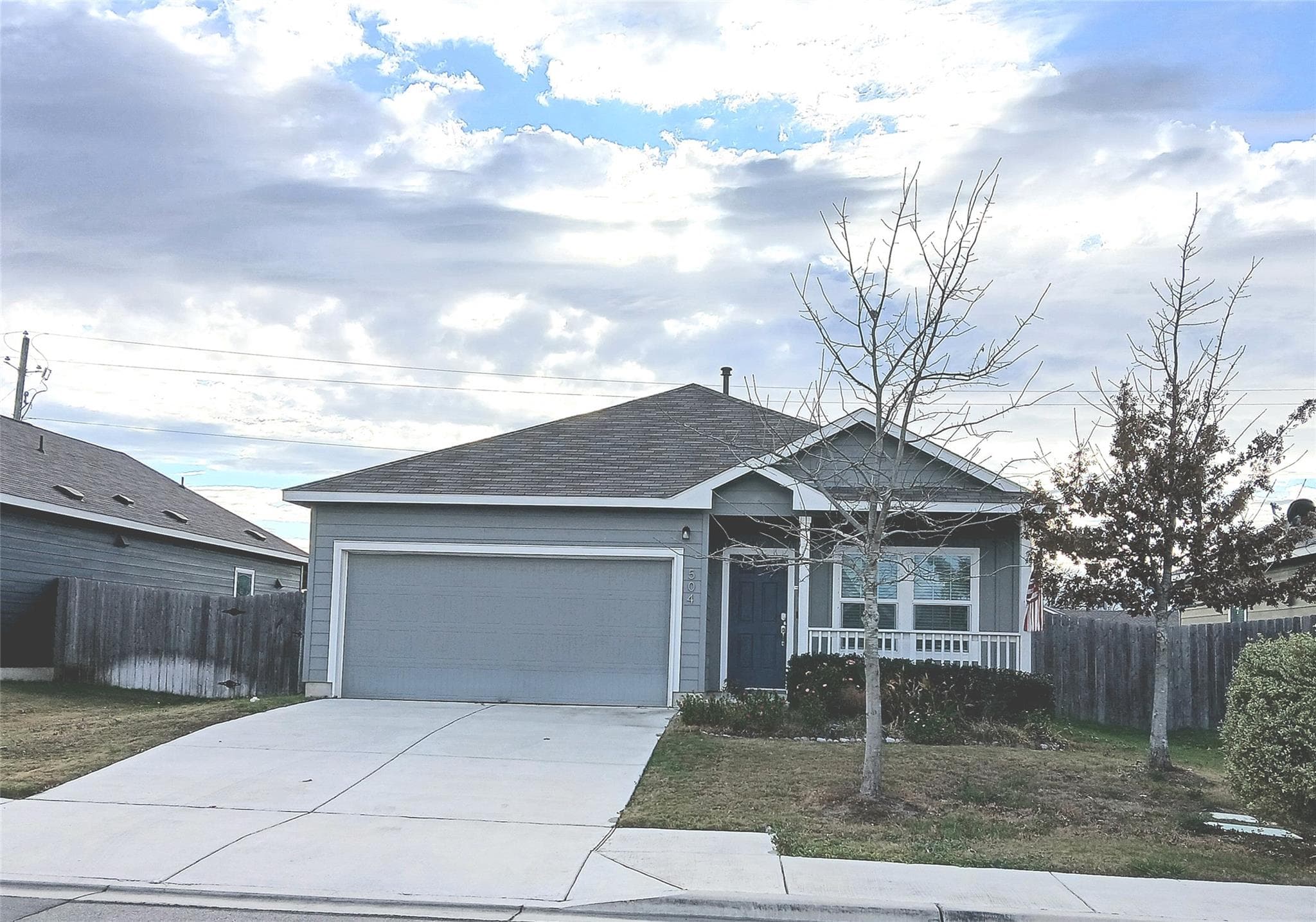504  Gabriels Bluff Dr