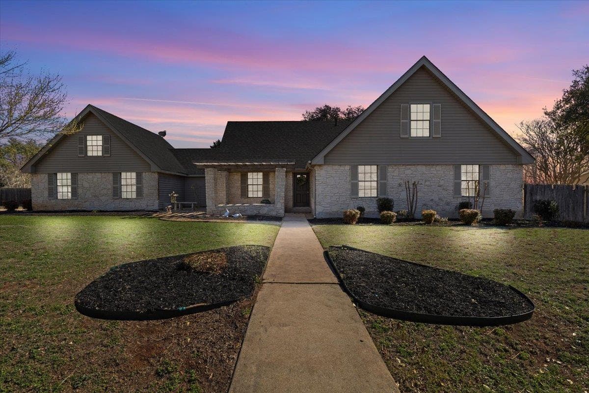 2601  Double Tree St