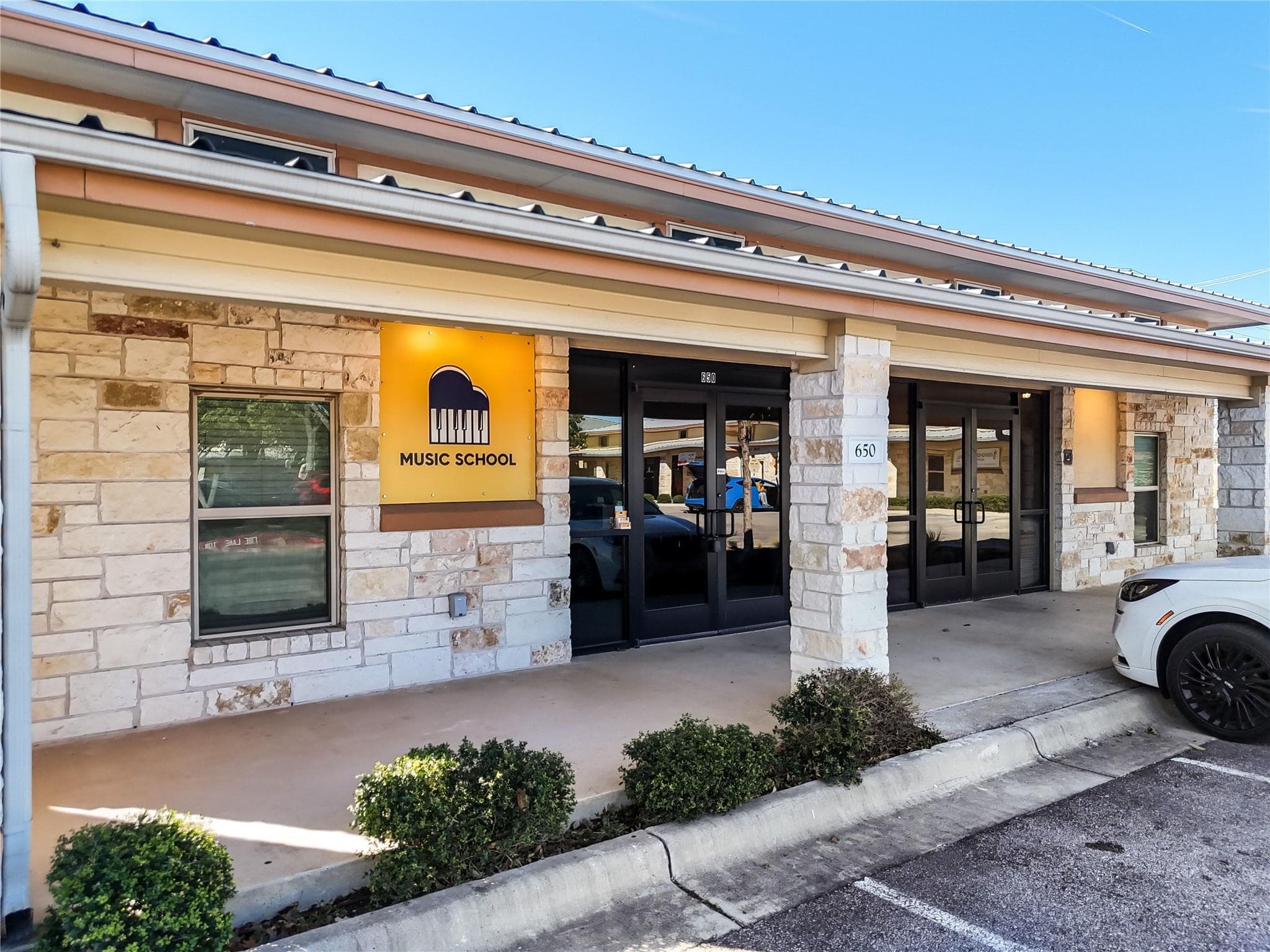3001  Joe Dimaggio Blvd  #600A + 650B