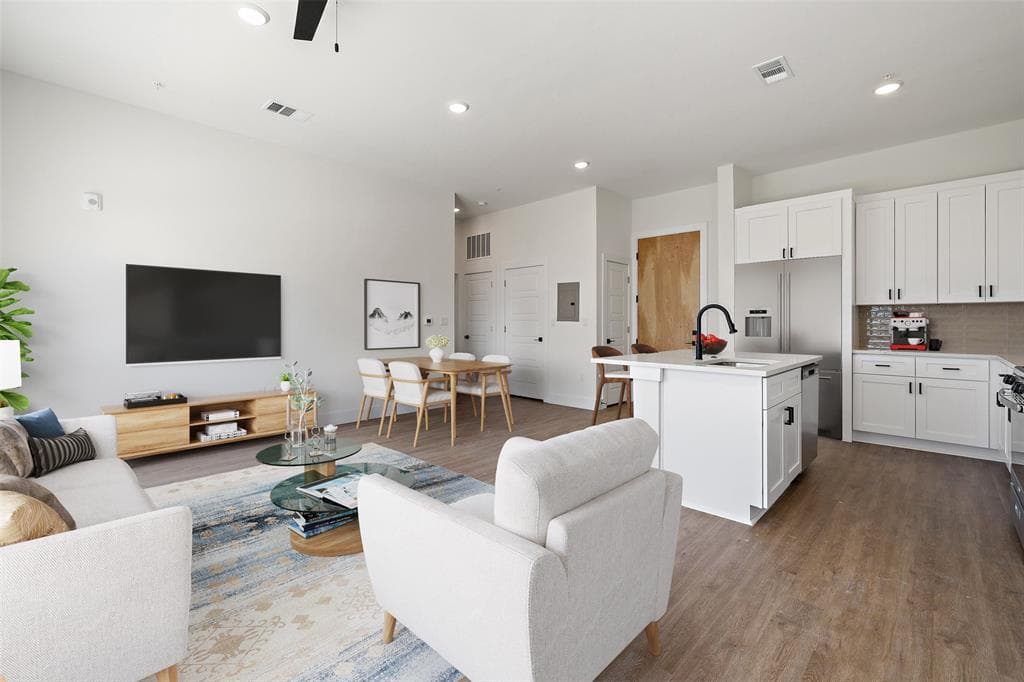 1811  Webberville Rd  #1210