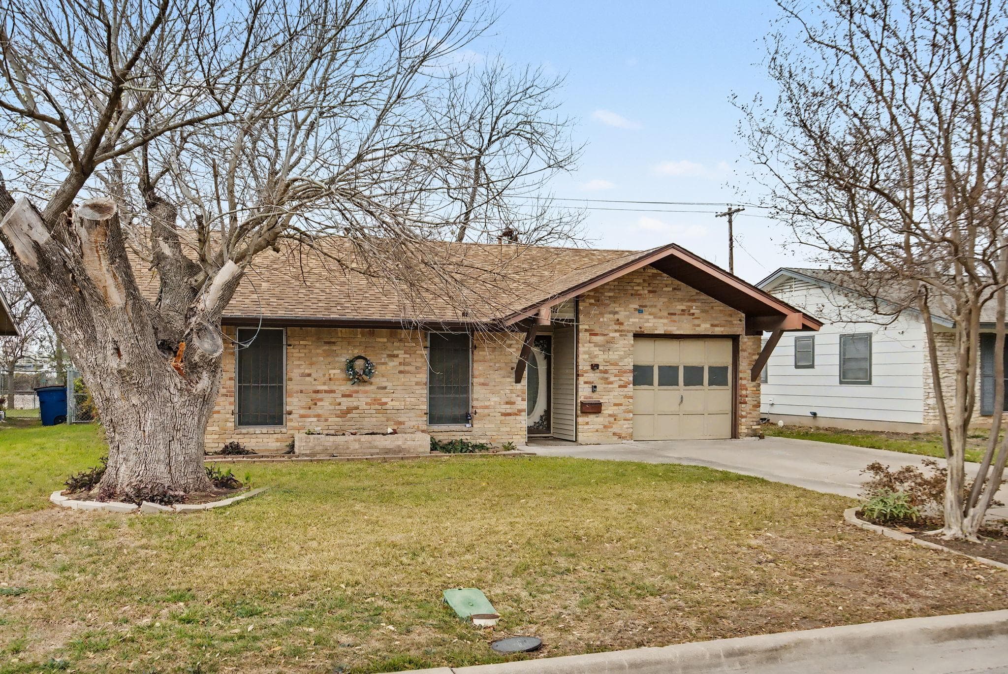 8516  Woodstone Dr