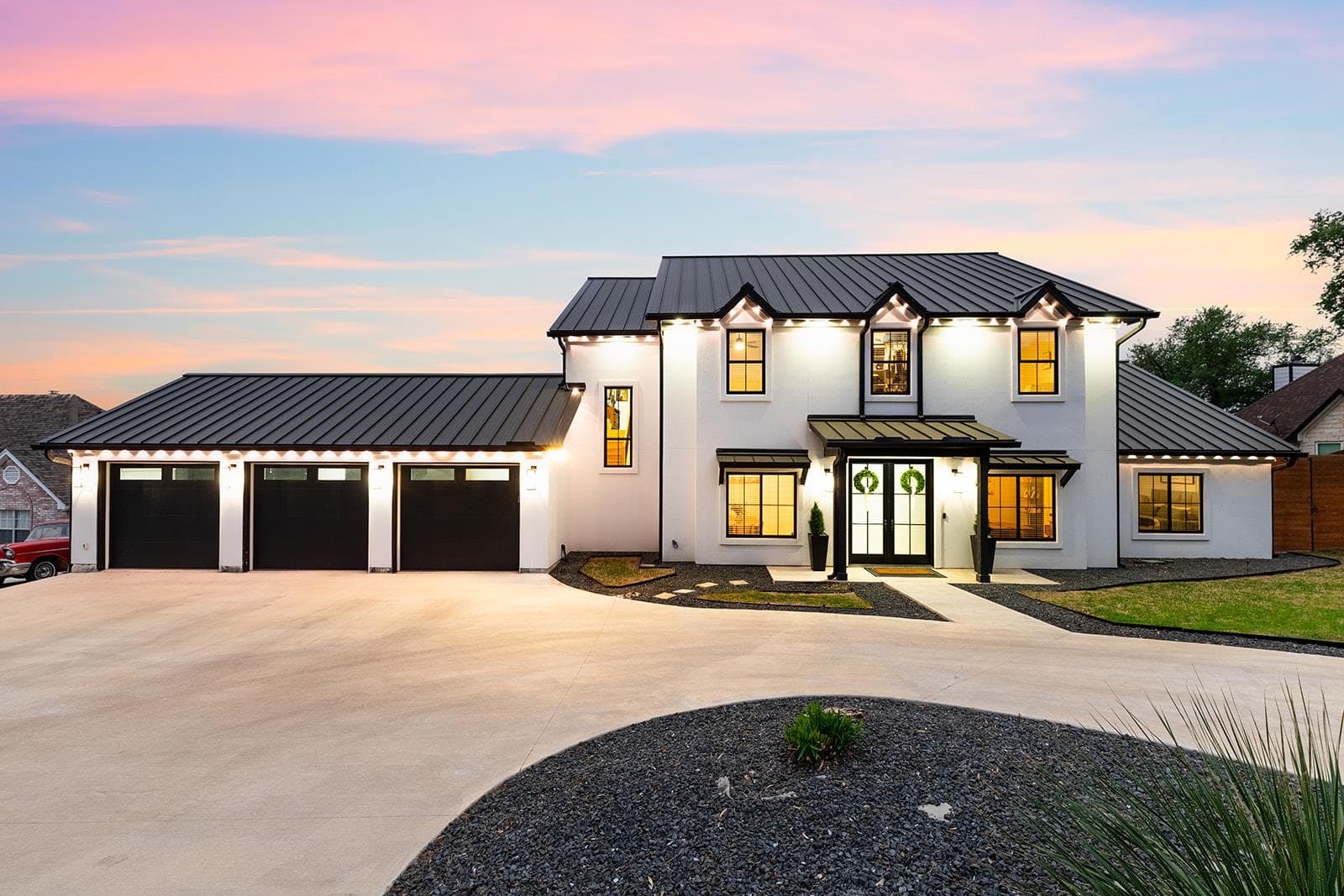 5419  Denmans Loop