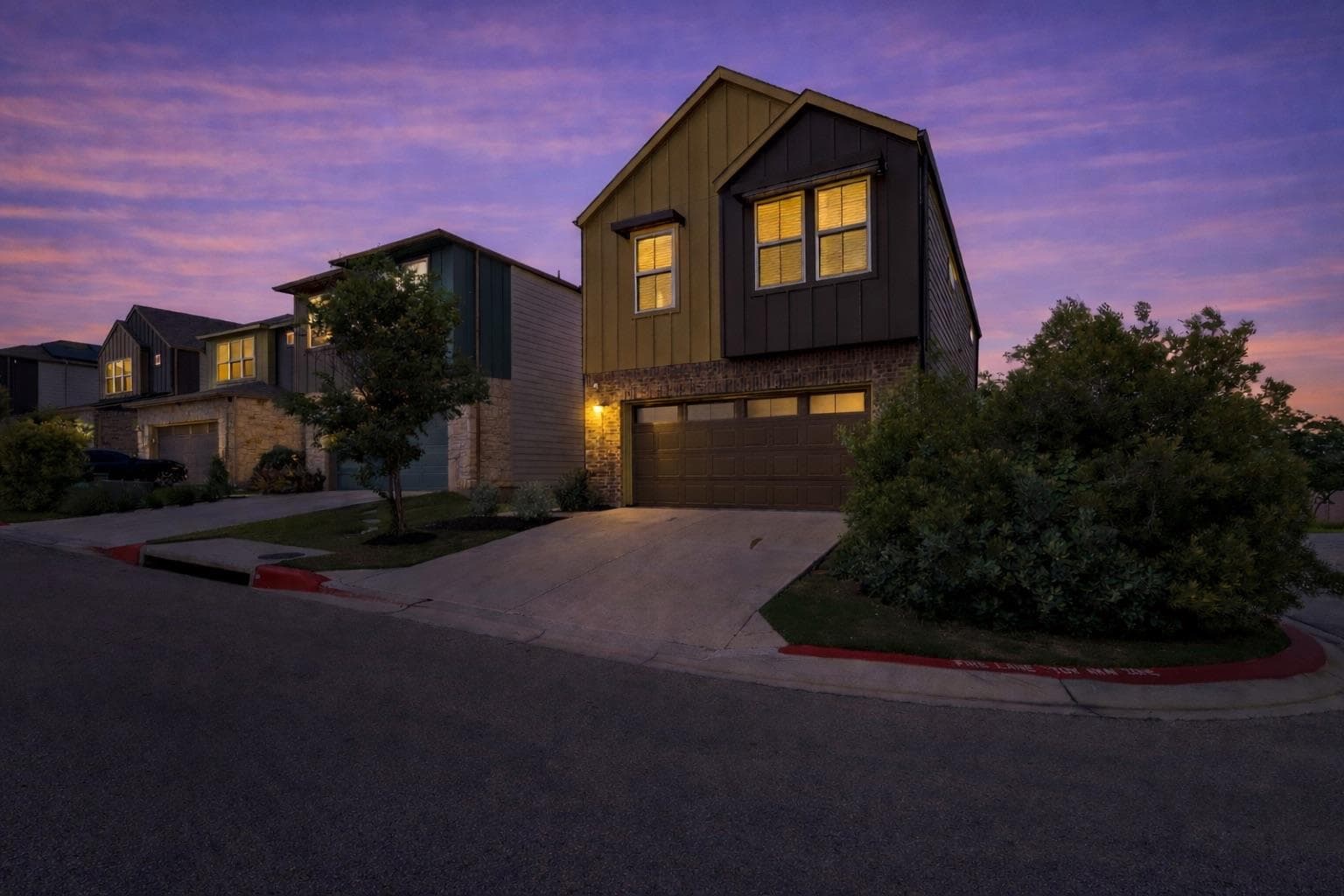 7120  Silver Star Ln