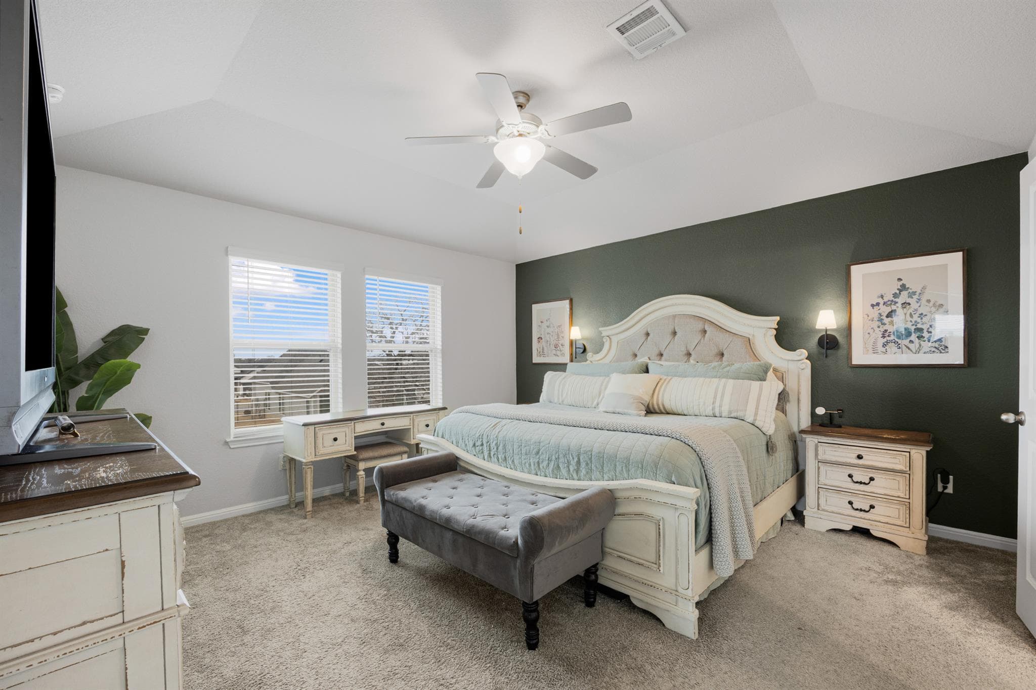 148 Mountain Valley St