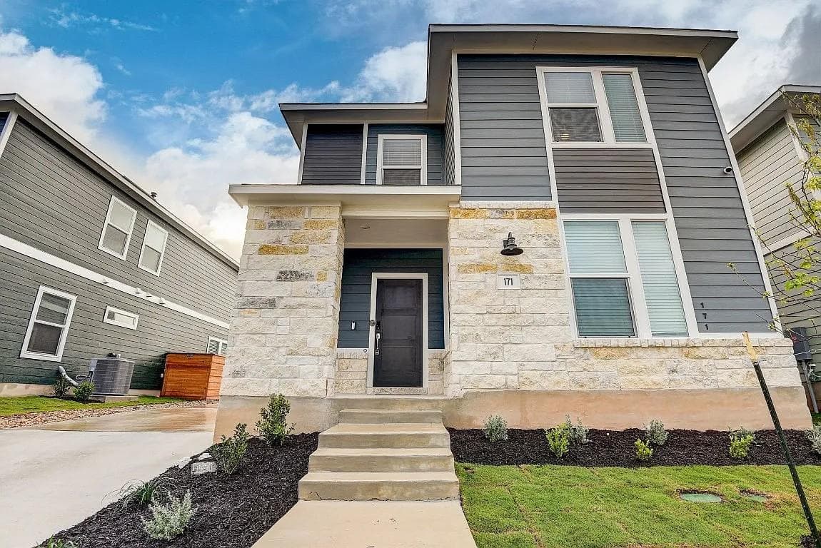 171  Santa Julia None