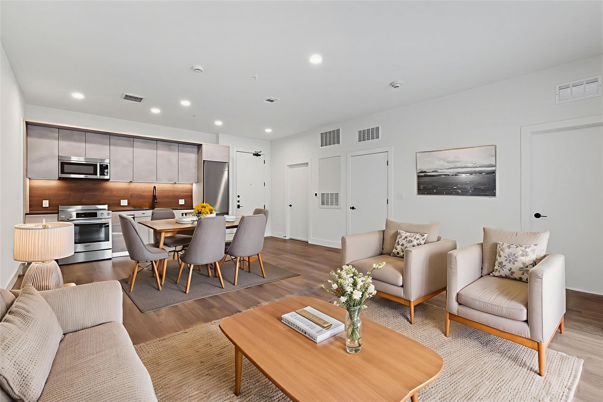 4315 S Congress Ave  #202