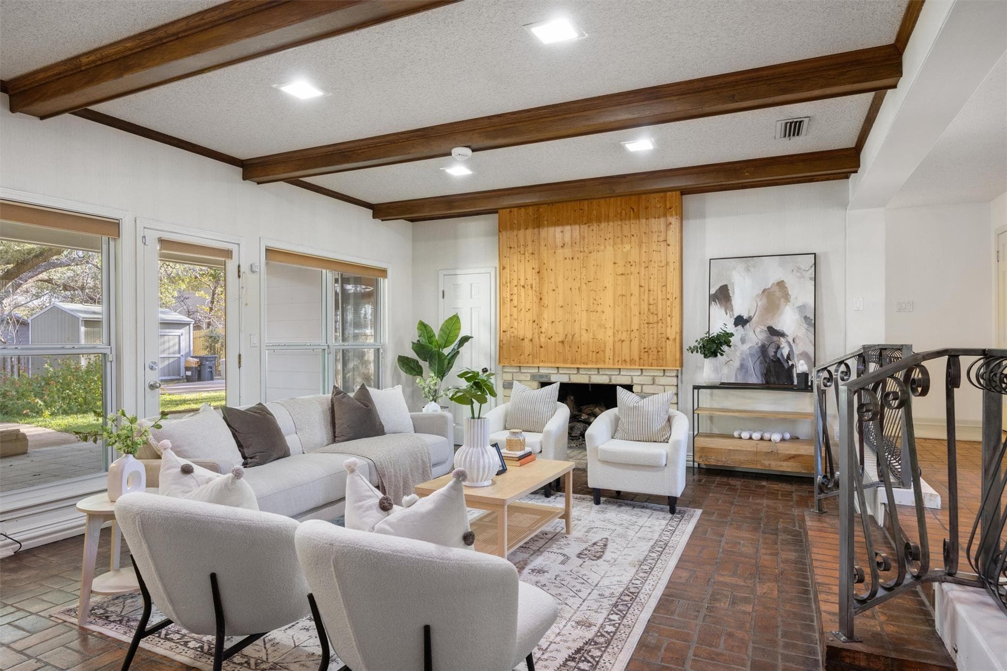 7207  Mesa Dr