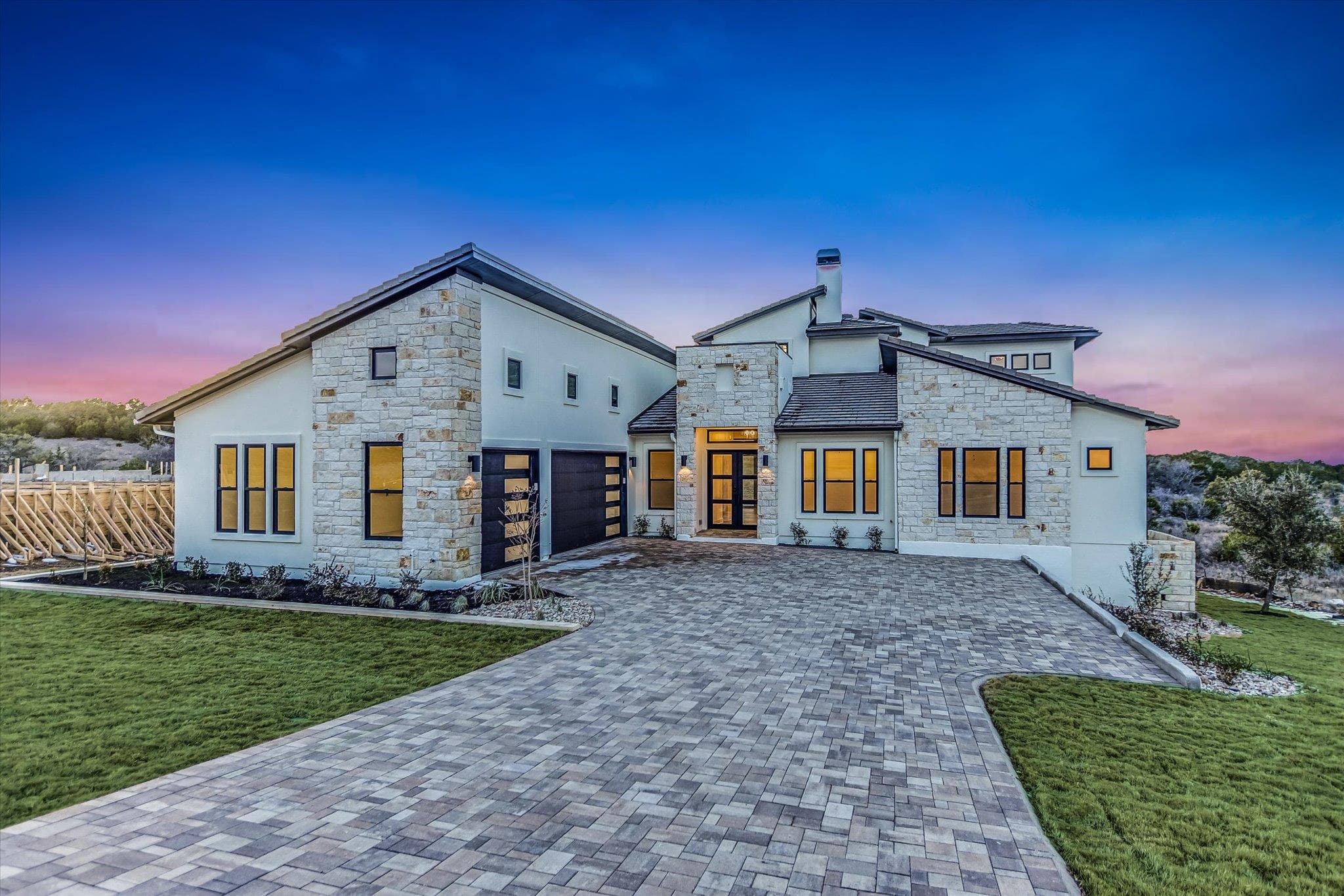 104  Nattie Woods Dr