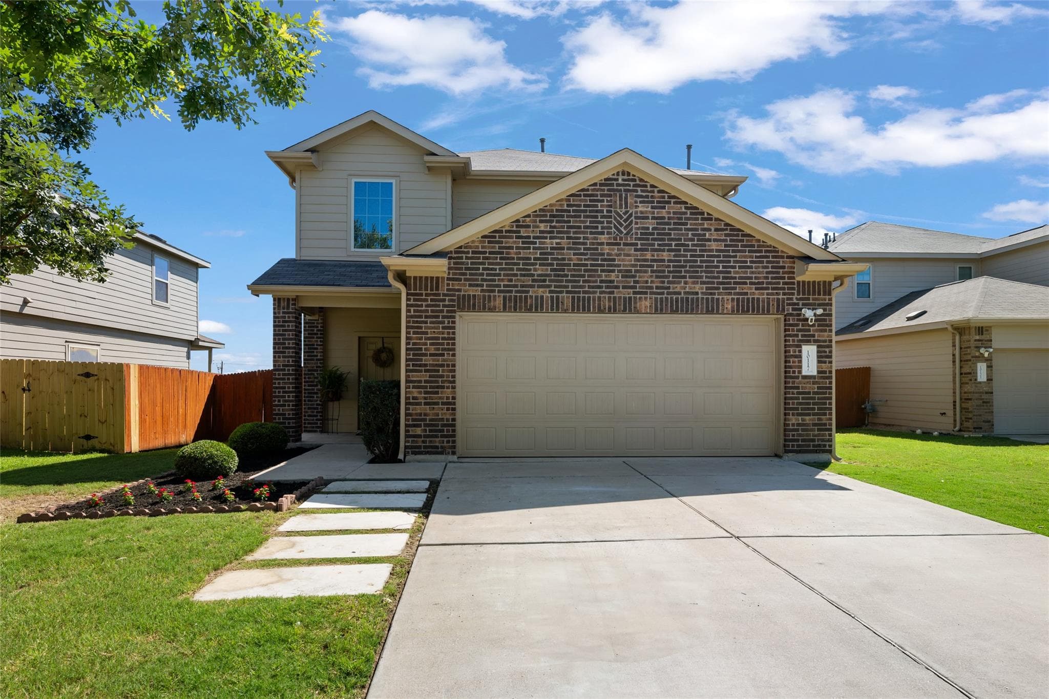 10117  Crescendo Ln