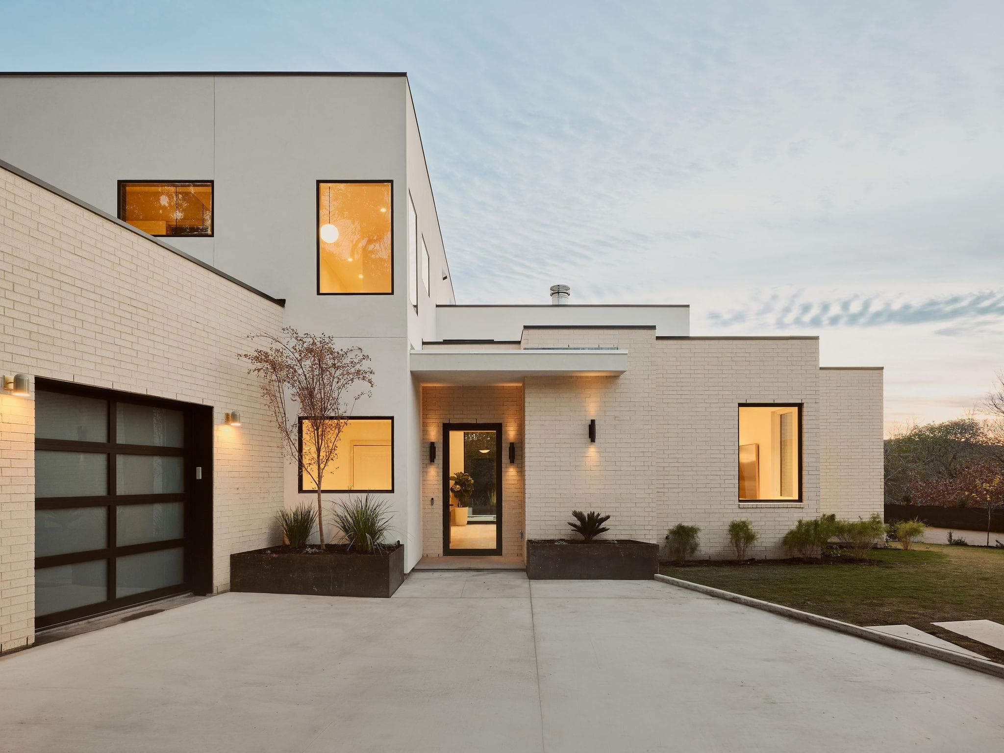 1901  Toro Canyon Rd