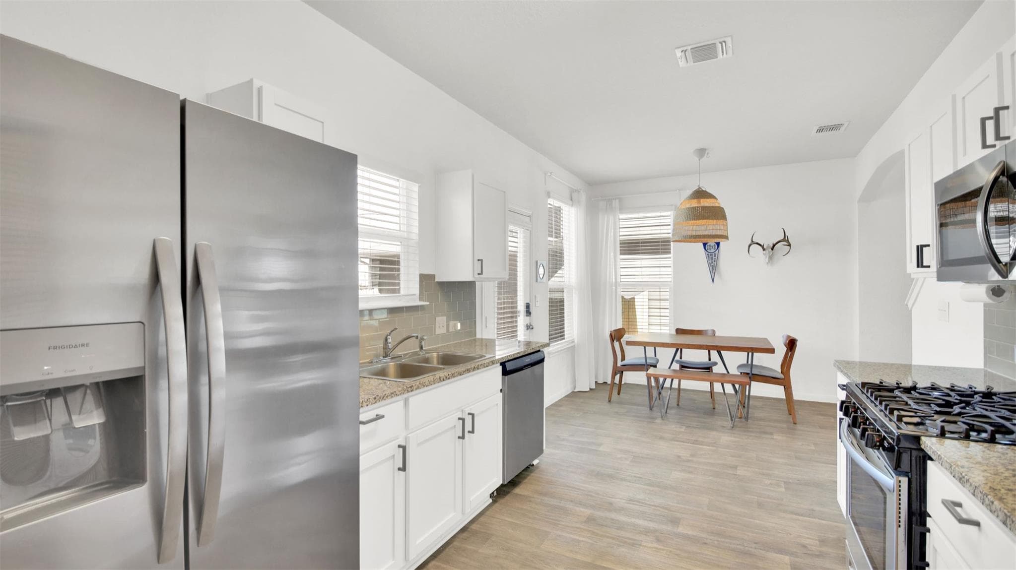 2208  Arborside Dr