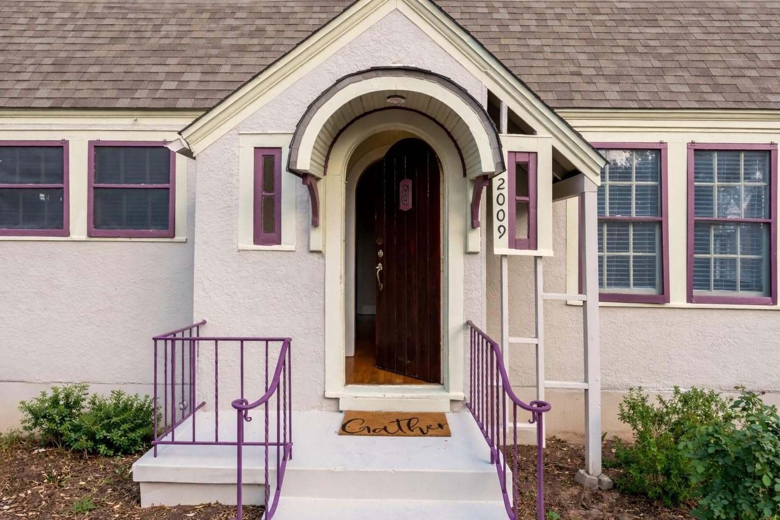 2009  Travis Heights Blvd