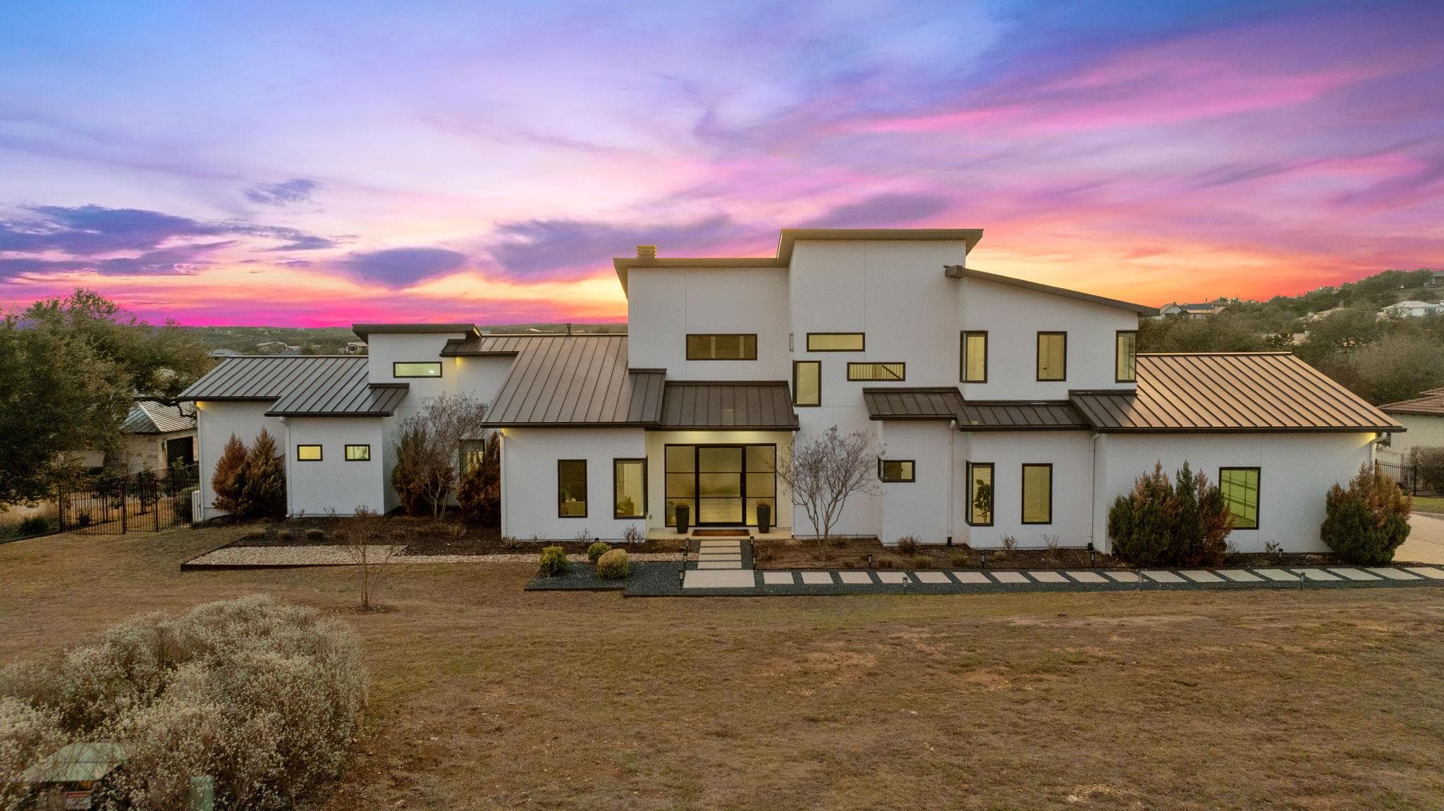 8400  Lakewood Ridge Cv