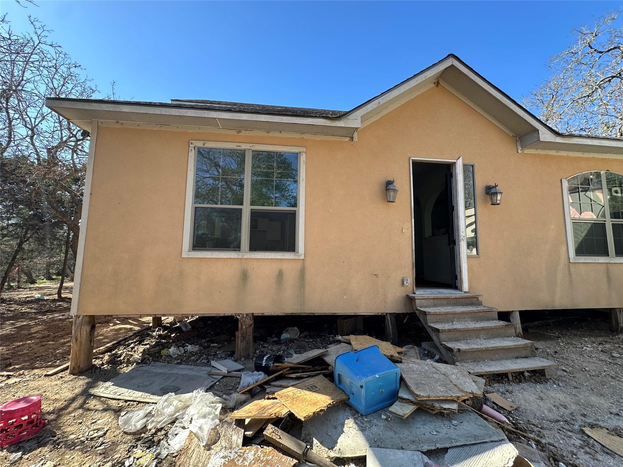 170  Scarlet Harts Ln