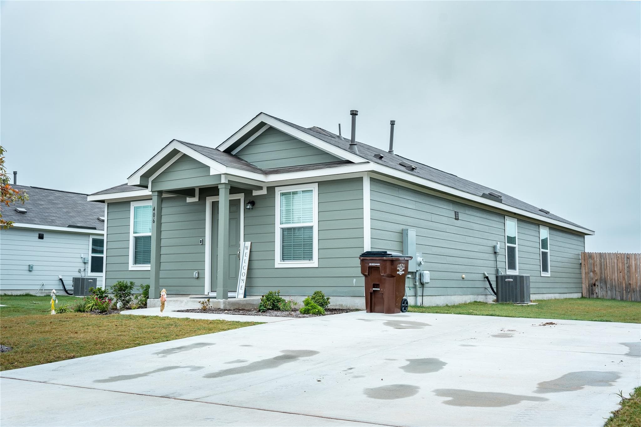 406  Halfmoon Dr