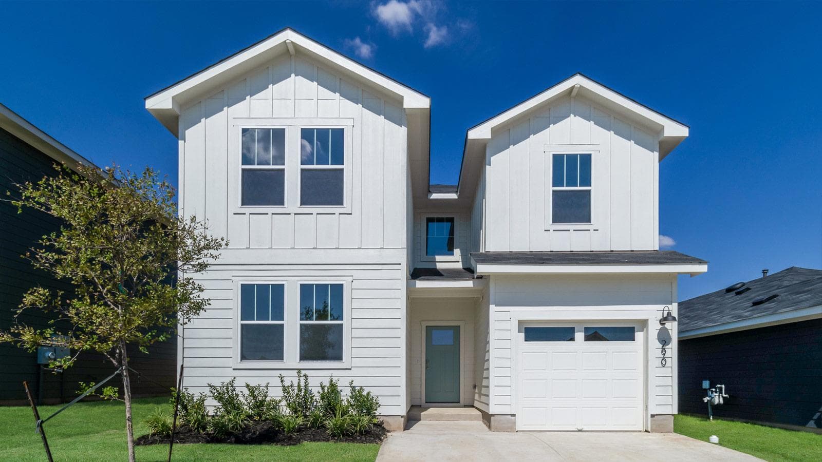 140 ORANGE FLAME Blvd