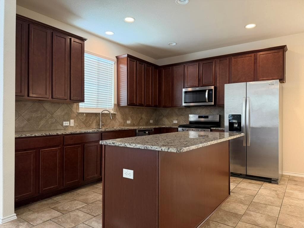 2601  Chandler Creek Blvd  #7