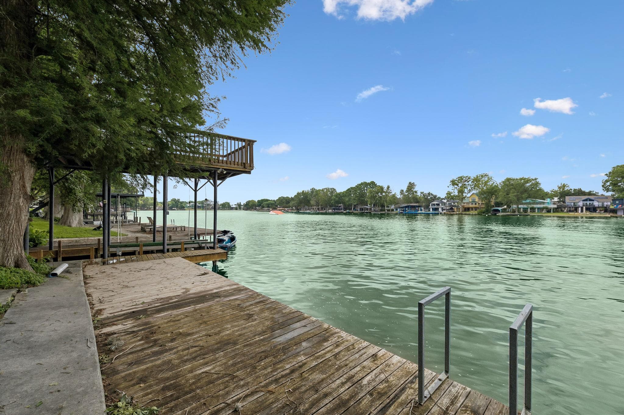 1307 Terminal Loop Rd