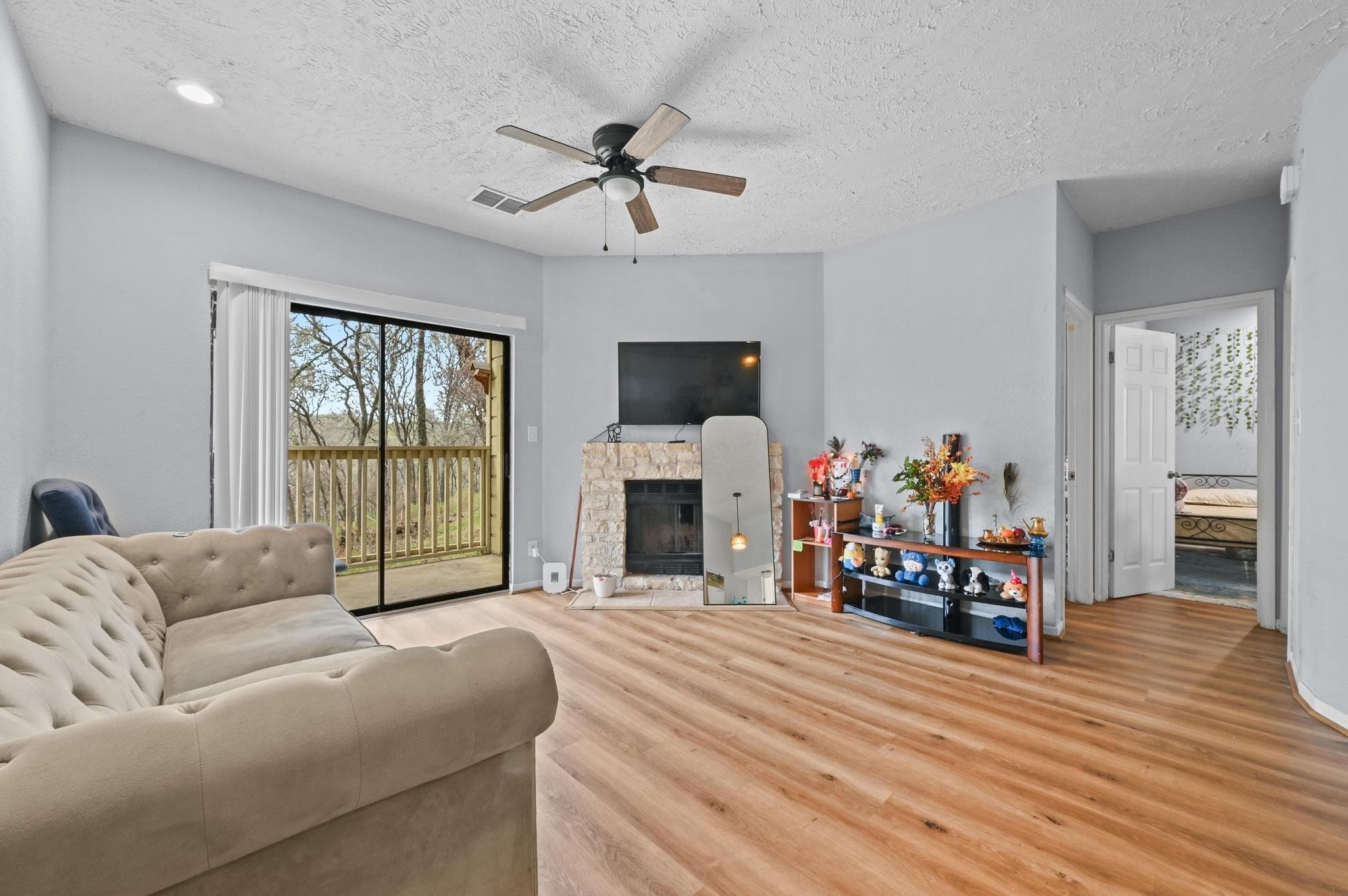 1013  Chestnut St  #B1