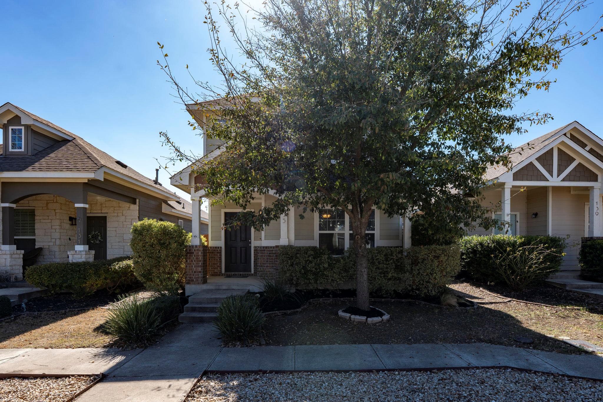 135  Wainscot Oak Way