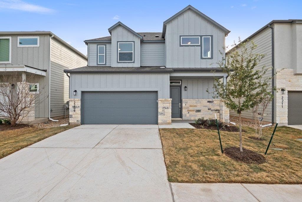 2209  Grenache Dr  #34