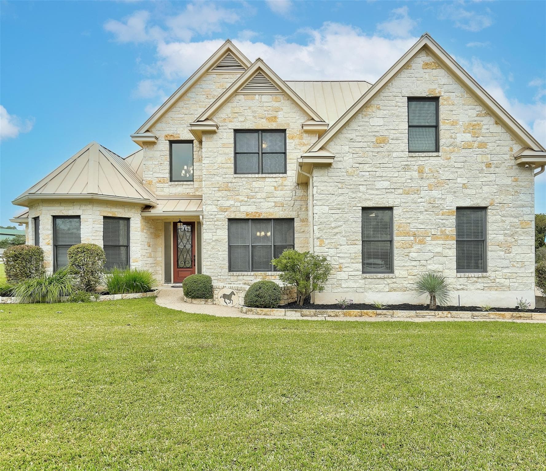 101  Mallet Ct