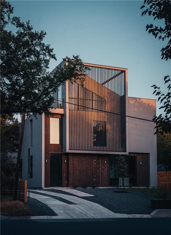 2411  Winsted Ln  #1