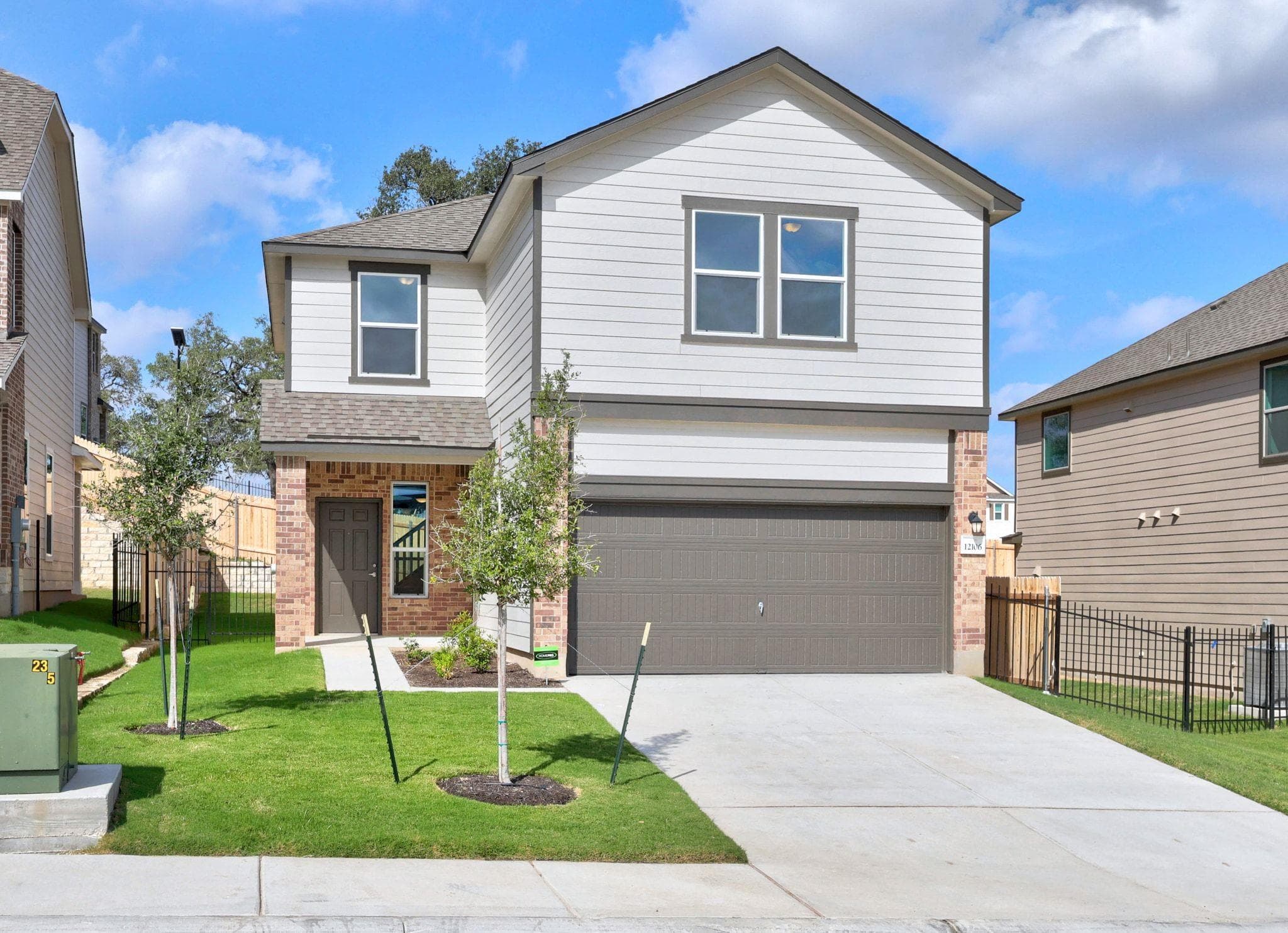 12106  Salvador St