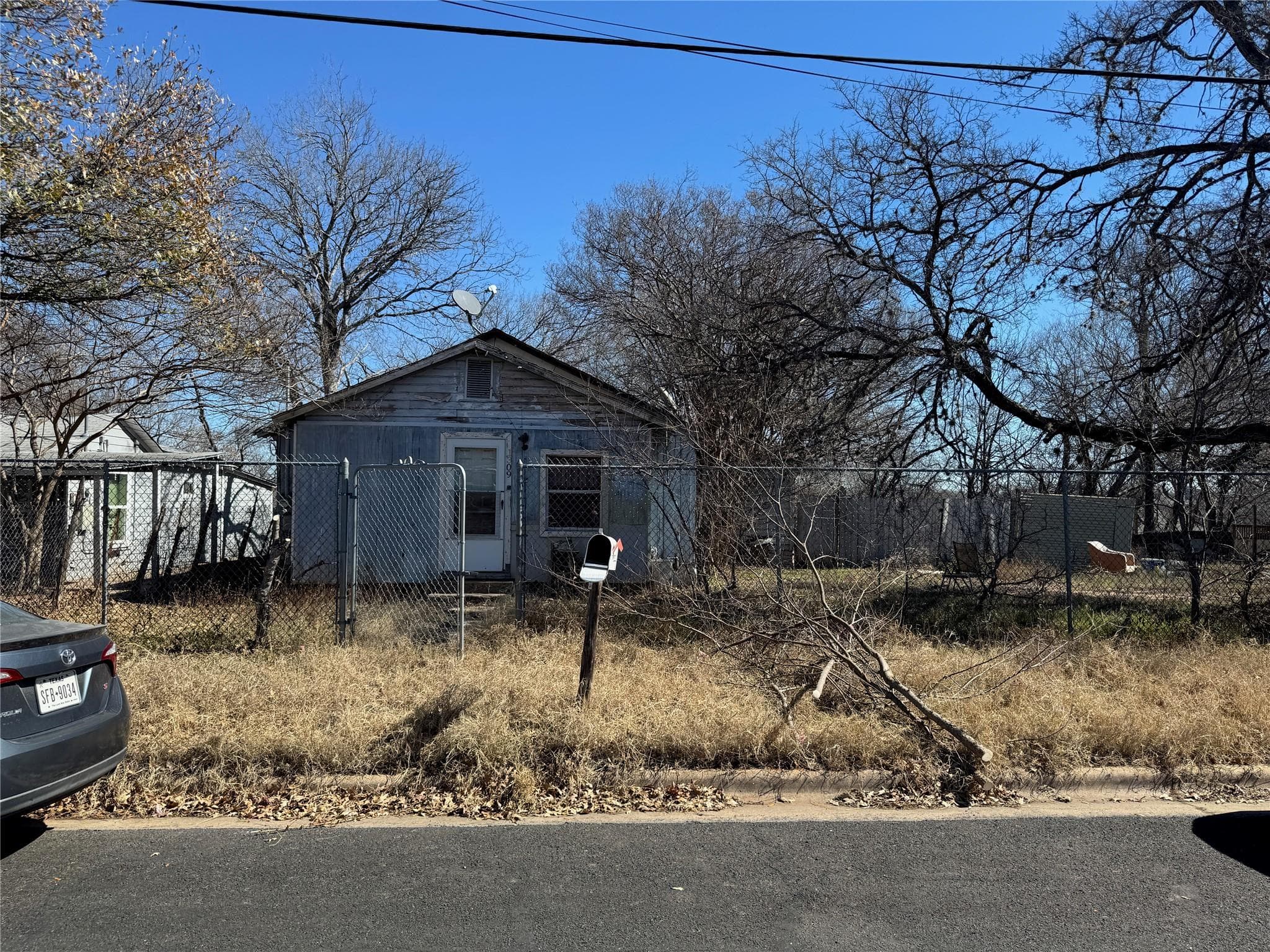 1309  Perez (lot 30) St