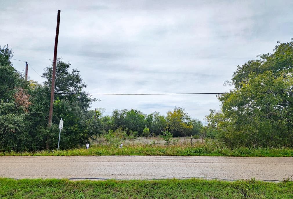 1407  Old Thorndale Rd