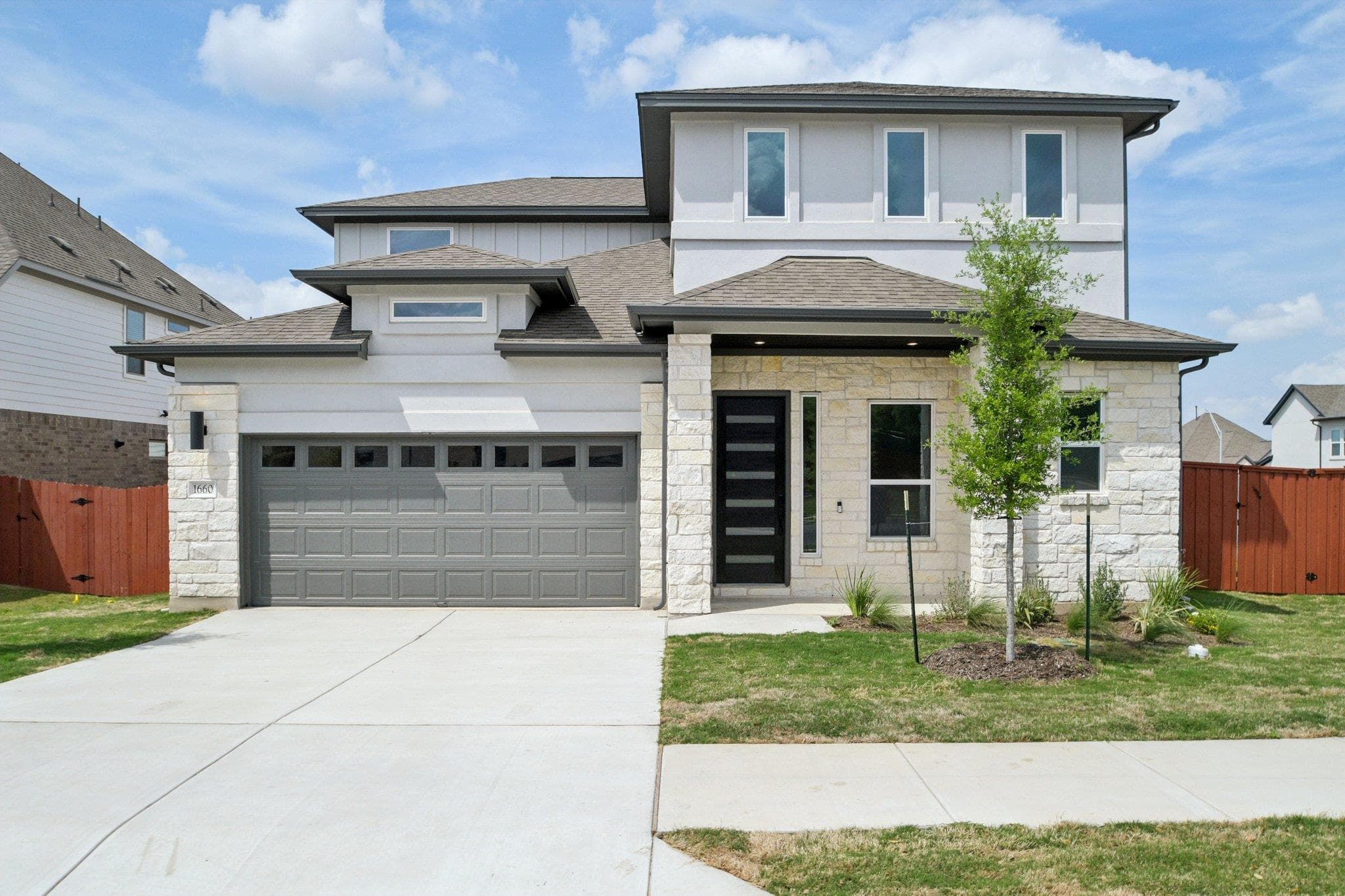 1660  Cardinal Ln