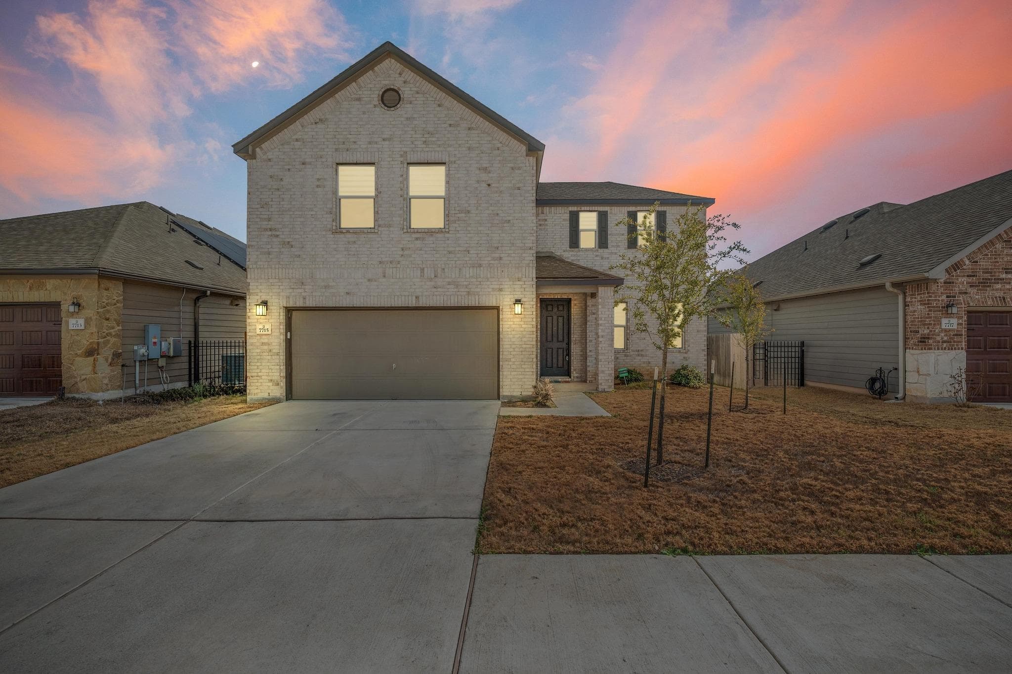 7715  Libretto Ln