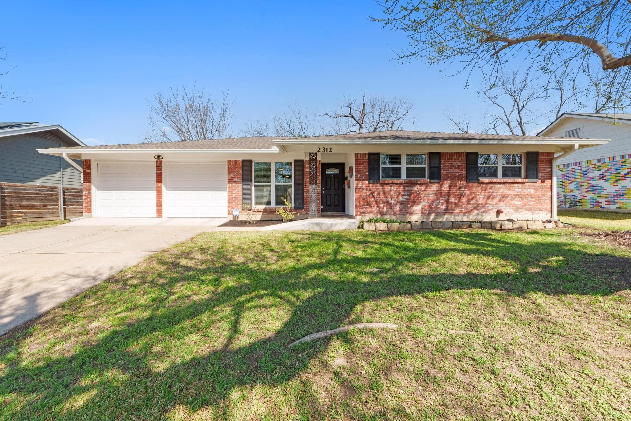 2312  Rogge Ln
