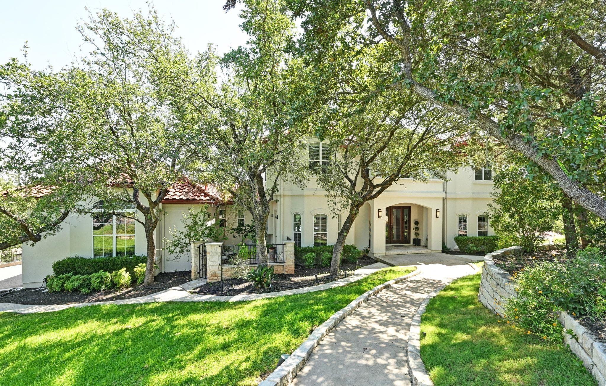 405  Barrett Ln