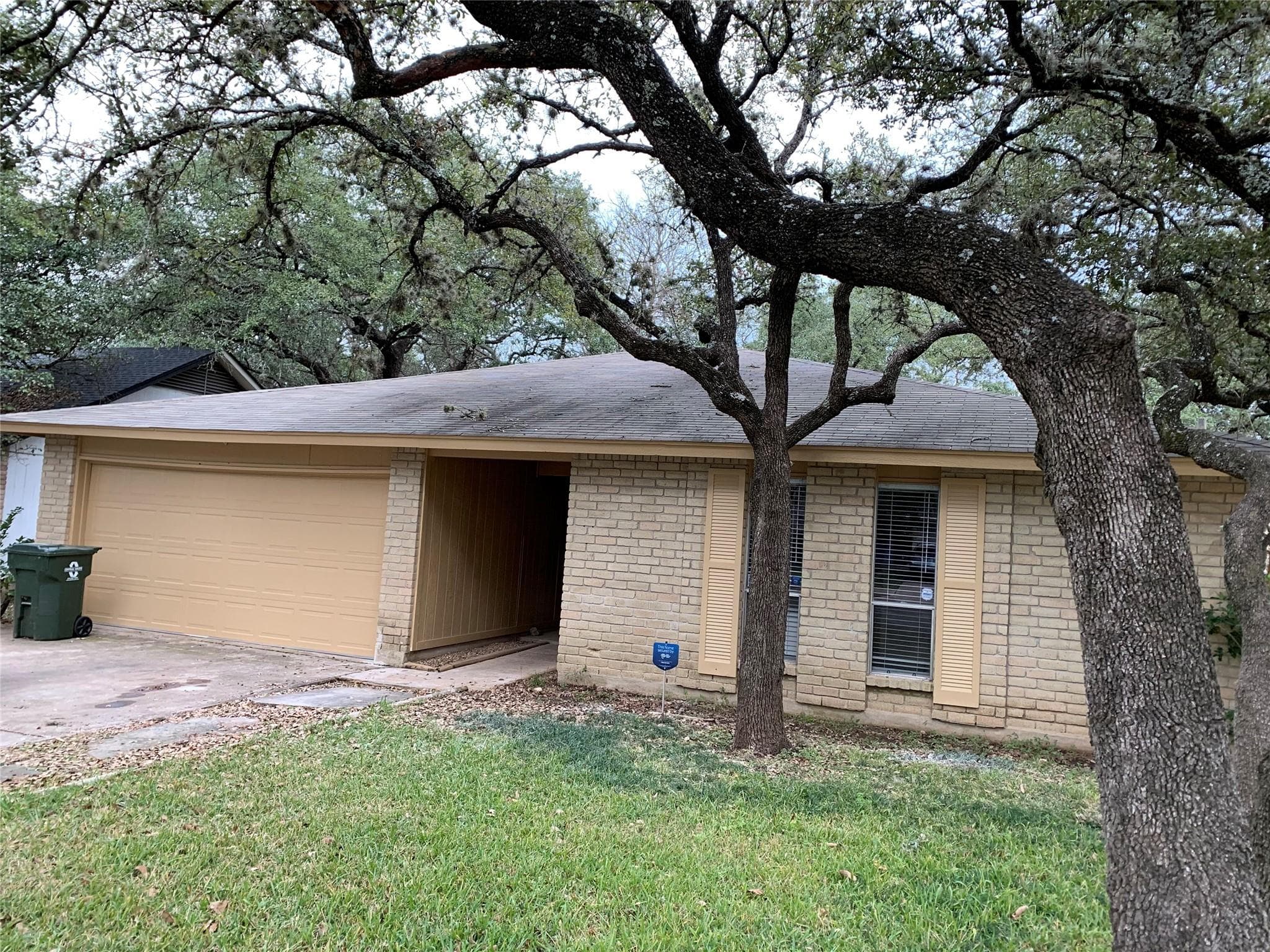 10015 NW Woodland Village Dr