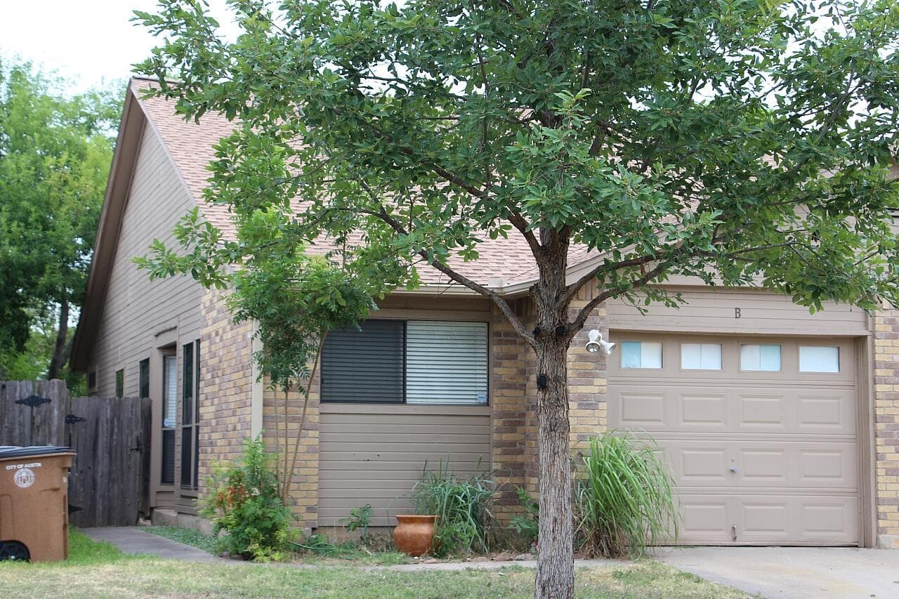 13355  Water Oak Ln  #B