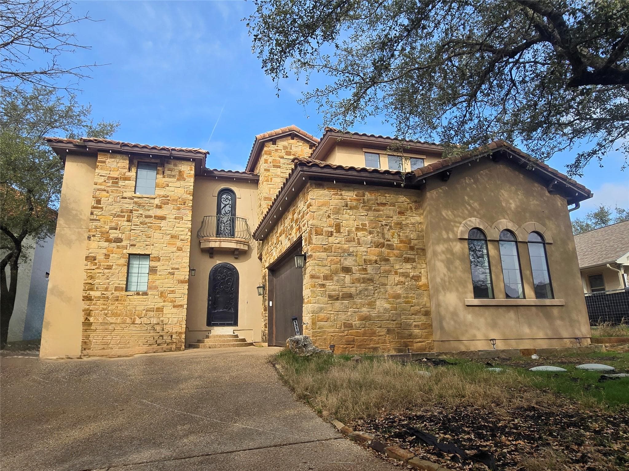 1310  Minnie Dr